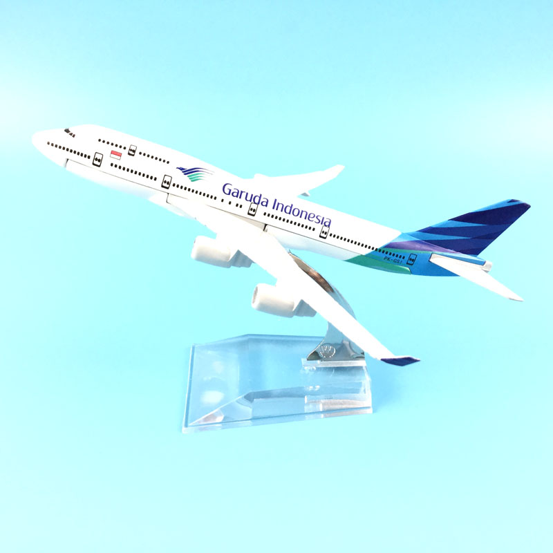 Kids Toys Indonesia - 1:400 16CM GARUDA INDONESIA Boeing 747